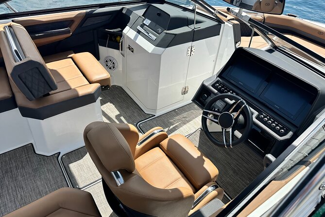 Lake Tahoe Boat Tour - Discover the Luxury Lake Tahoe Boat Tour for Up to 6 Guests