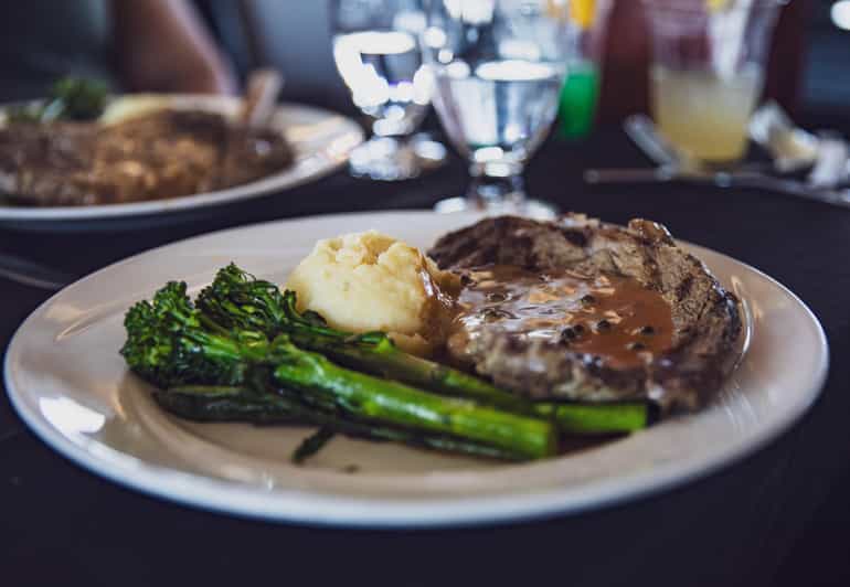 Lake Tahoe: Sunset Dinner Cruise - Lake Tahoe: Sunset Dinner Cruise – An Elegant Evening on the Water