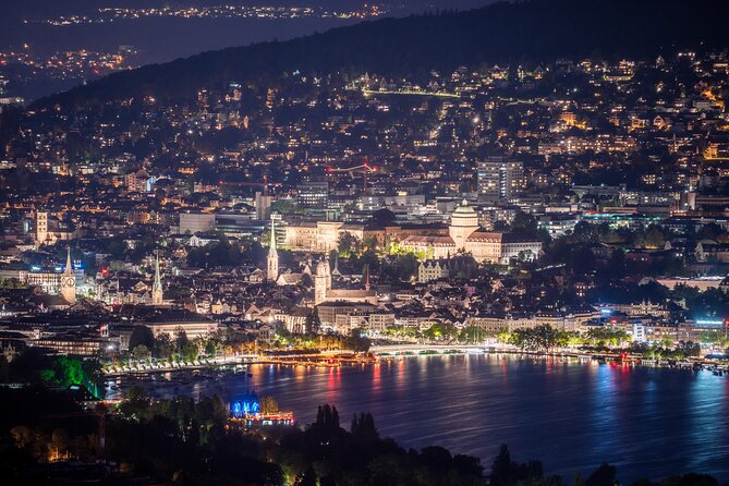 Lake Zurich mini boat tour / by night! - Visiting the Grossmünster and Other City Icons