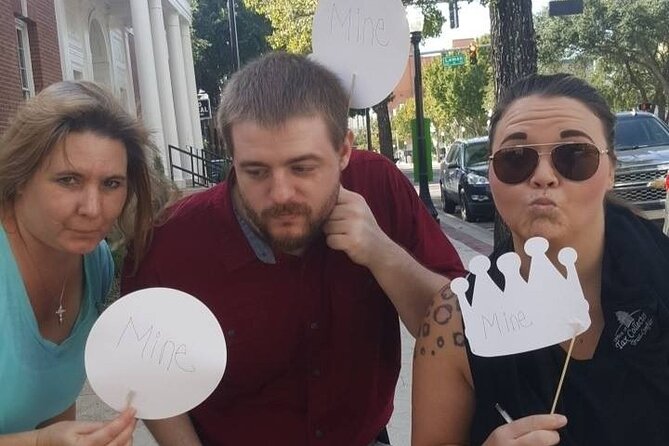 Lakeland City Scavenger Hunt Excursion by Crazy Dash - What Participants Need to Bring for the Best Experience