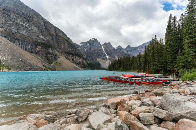 Lakes Moraine, Louise, Emerald, Johnston Canyon & Yoho Tour - Exploring Banff Town and Bow Falls