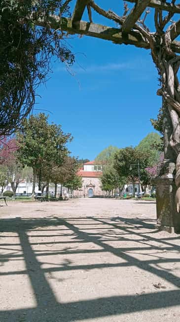 LAMEGO: Walking tour of the city center 2H - End of Tour: Returning to Avenida Visconde Guedes Teixeira