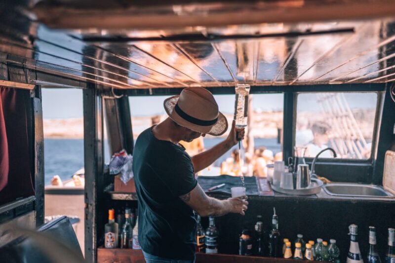 Lampedusa: Pirate Ship Boat Tour with Lunch and Music - Lampedusa: Pirate Ship Boat Tour with Lunch and Music