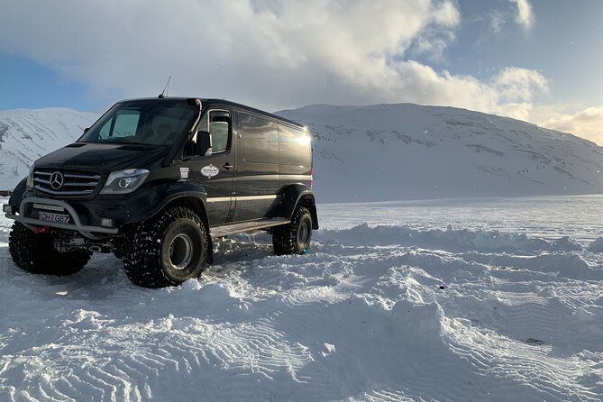 Landmannalaugar and Hekla Volcano / guided private tour - Visiting Ljotipollur: A Crater Lake with an Unusual Name