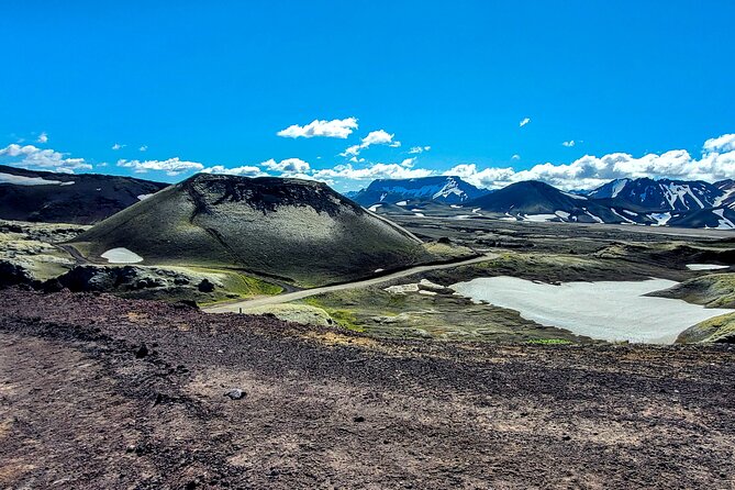 Landmannalaugar, Hekla, Sigoldugljufur 4x4 tour with Hiking - Exploring Fjallabak Nature Reserve and Torfajökull