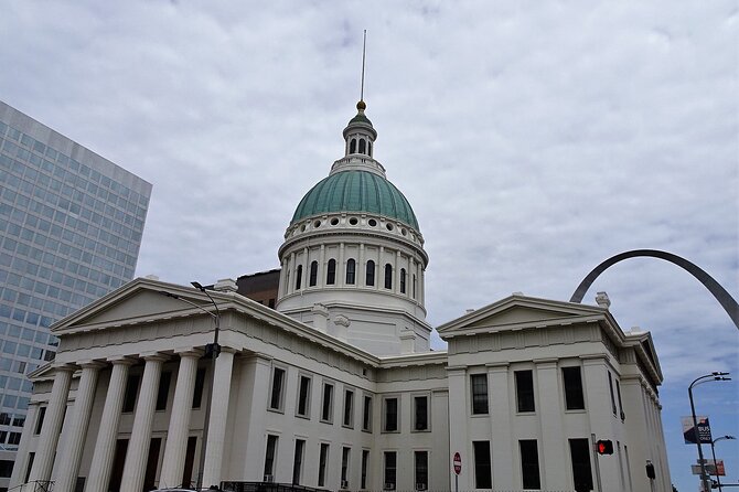 Landmarks Downtown-East Walking Tour - Highlights of the Tour: Landmarks and Stories