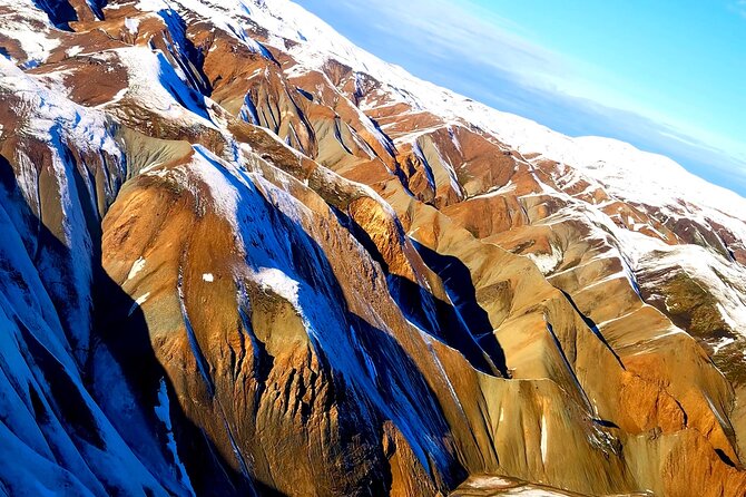 Landmarks from Above: Helicopter tour with 3 Landings - The Land of Waterfalls and Glaciers from the Air