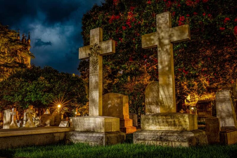 Lanterns and Lunacy of the Lost: Cruel Columbia Ghost Tours - Starting Point at Trinity Episcopal Cathedral