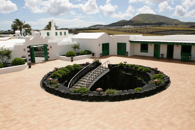 Lanzarote Cesar Manrique - Visiting Lanzarote’s Cultural Landmarks: Cesar Manrique Foundation and Casa Museo del Campesino