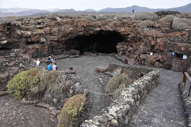 Lanzarote Cesar Manrique with Jameos del Agua Entrance - Key Points