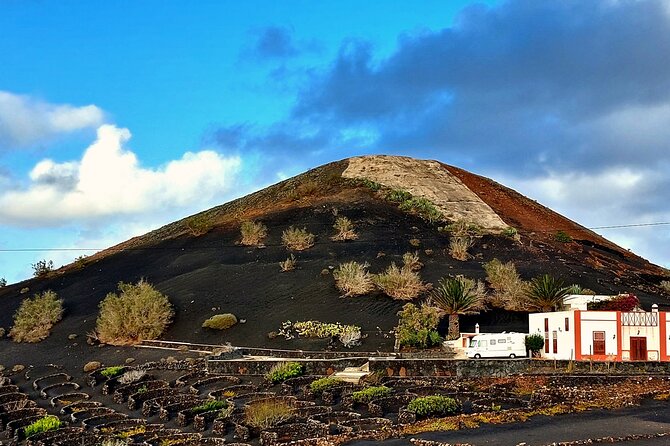 Lanzarote E-Bike Tour: Volcano Craters & Scenic Vineyards - Flexibility and Cancellation Policy
