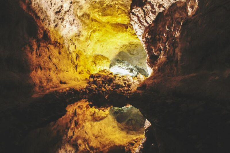 Lanzarote: Full-Day Island Highlights Tour - La Geria Wine Region & Cultural Highlights