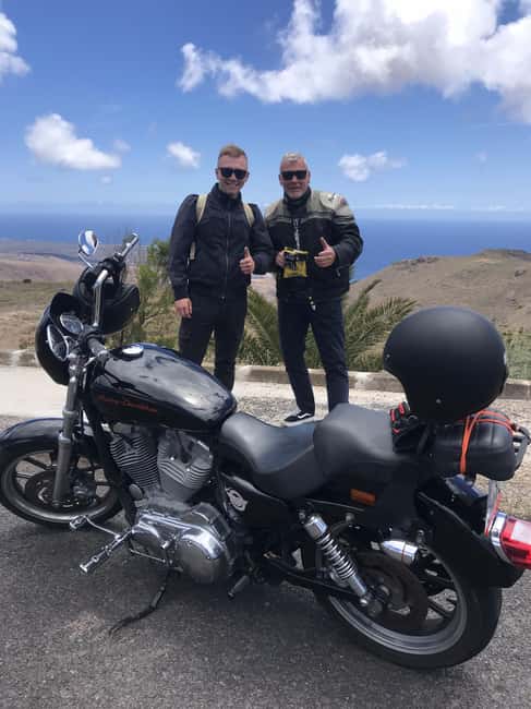 Lanzarote: geführte Motorradtour auf einer Harley-Davidson - Riding Through Tinajo and the Wild West Coast