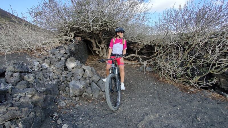 Lanzarote: Guided ebike tours around the volcanoes - Inside a Volcano: A Unique Experience