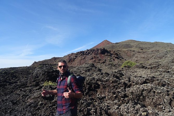 Lanzarote Highlights. Private Tour with Pickup (price per vehicle, not p.p.) - Starting the Day with Hotel Pickup in Lanzarote