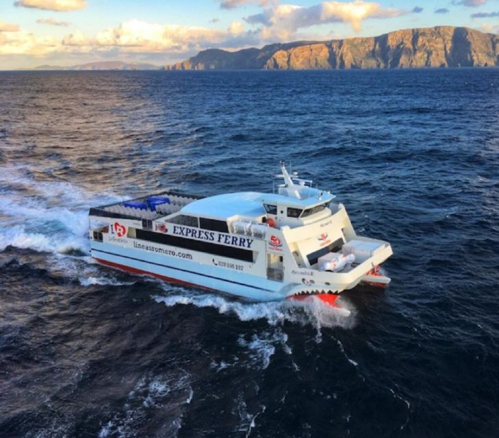 Lanzarote: Northern Delights Tour - Crossing the Water to La Graciosa Island
