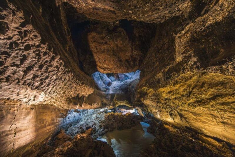 Lanzarote: Private Full-Day Tour - Los Hervideros: Waves and Lava Caves in Motion