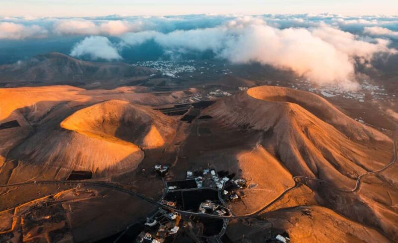 Lanzarote: Timanfaya, El Golfo, and Los Hervideros Tour - Logistics and Accessibility