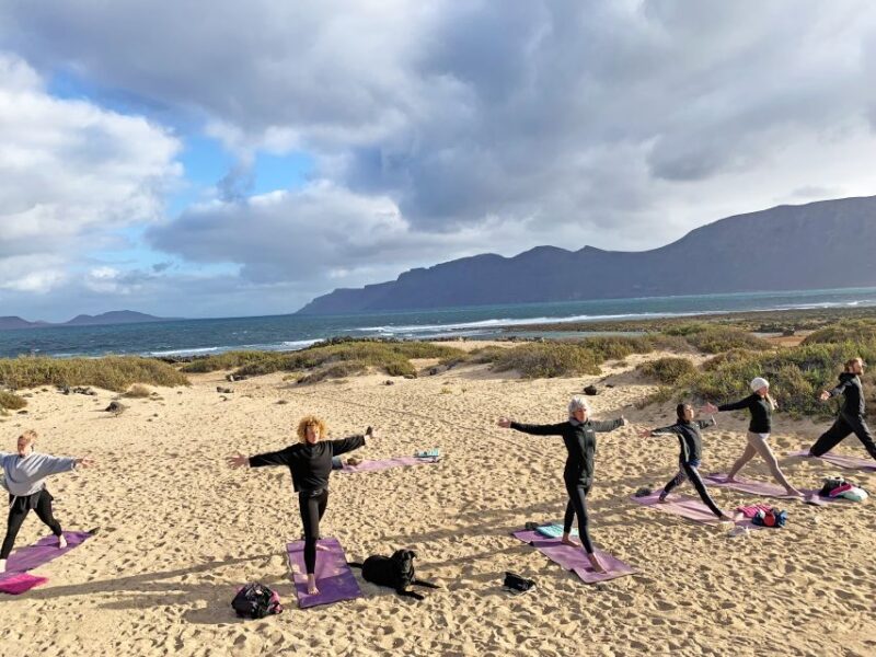 Lanzarote: Volcanic Yoga Session with Ocean Views - The Location: Lanzarote’s Volcanic Landscape and Ocean Vistas