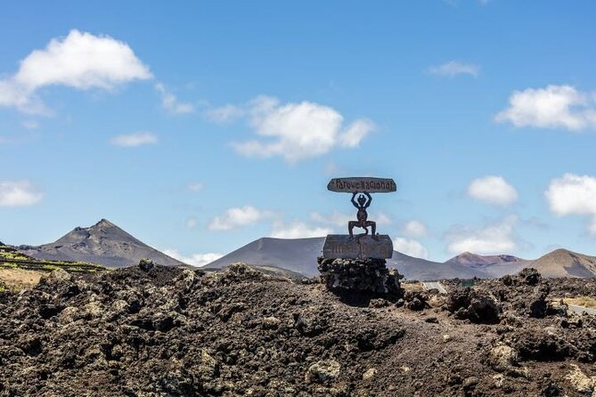 Lanzarote Volcanoes Tour departing from Fuerteventura - Authenticity and Guest Satisfaction