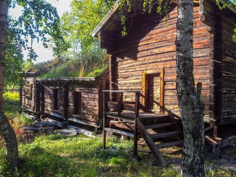 Lapland: A day on the trail of the Sami indigenous people - Practicalities: Meeting Point, Cancellation, and What to Bring