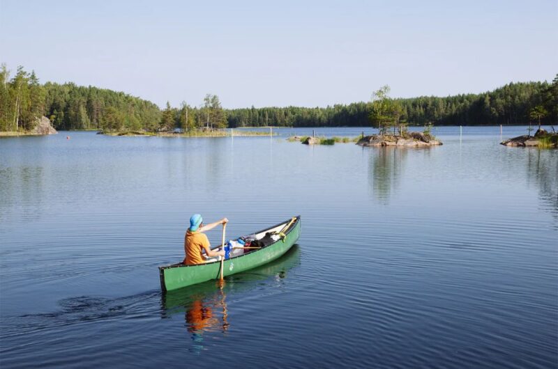 Lapland: Canoeing Trip with Reindeer and Husky Farm Tour - Visiting the Reindeer and Husky Farms in Lapland