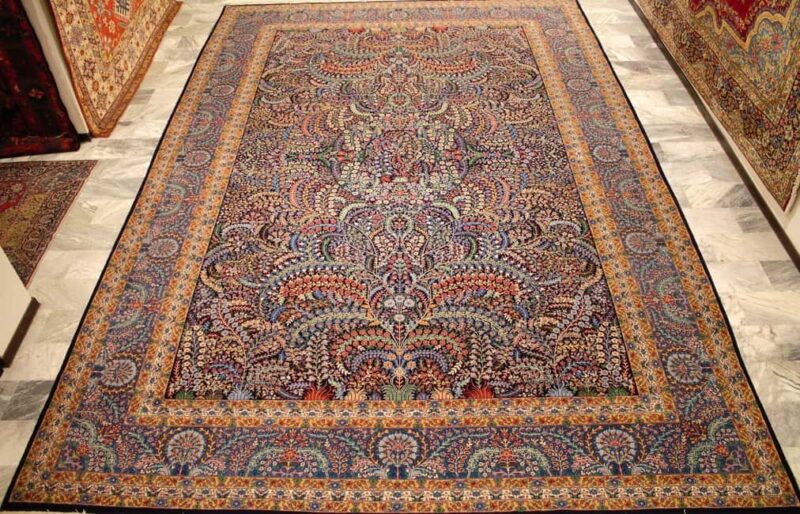 L'Aquila: Persian Carpet Tour with Tea and Q&A - Viewing and Photographing Authentic Carpets