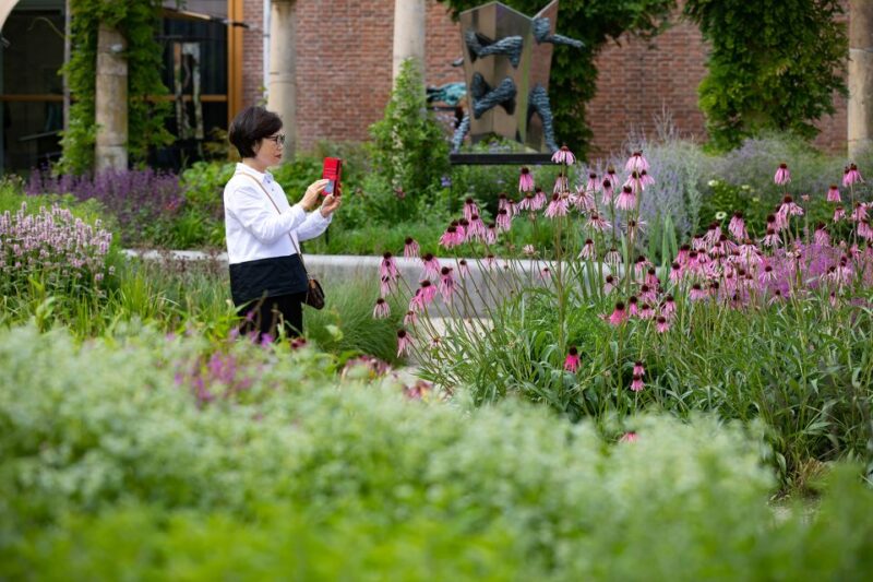 Laren: Skip-the-Line Singer Laren Museum Entry Ticket - Key Points