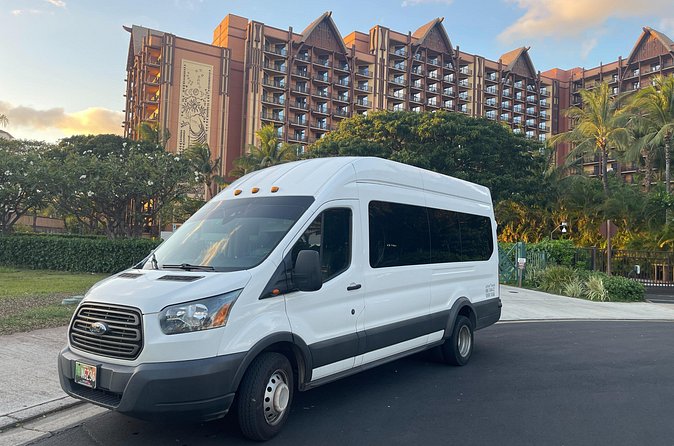 Large Group up to 42 PPL Transfer from Airport and Waikiki Hotels - Experience the Convenience of Flight Tracking