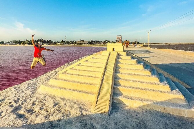 Las Coloradas Tour to Pink Lakes and Wildlife Wonders - Visiting the Crocodile Farm in Río Lagartos