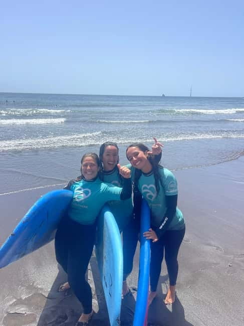 Las Palmas de Gran Canaria: Group surf lesson on La Laja beach - Key Points