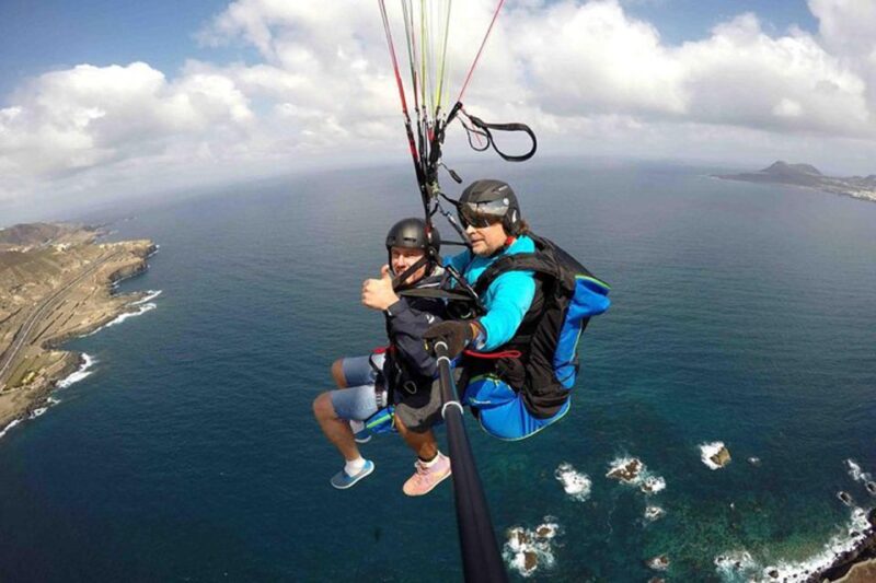 Las Palmas: Paragliding Tandem Flight with Instructor - Physical Requirements and What to Wear