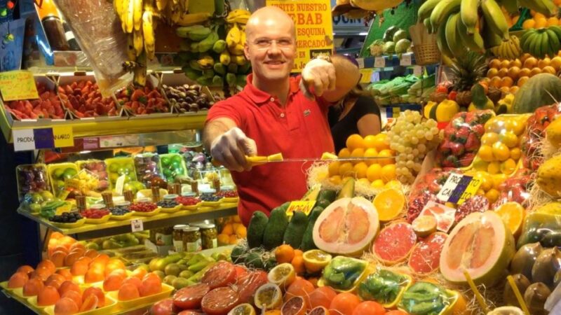 Las Palmas: Private Old City Guided Walking Tour with Tapas - Relaxing Stop at a Local Restaurant for Tapas and Drinks