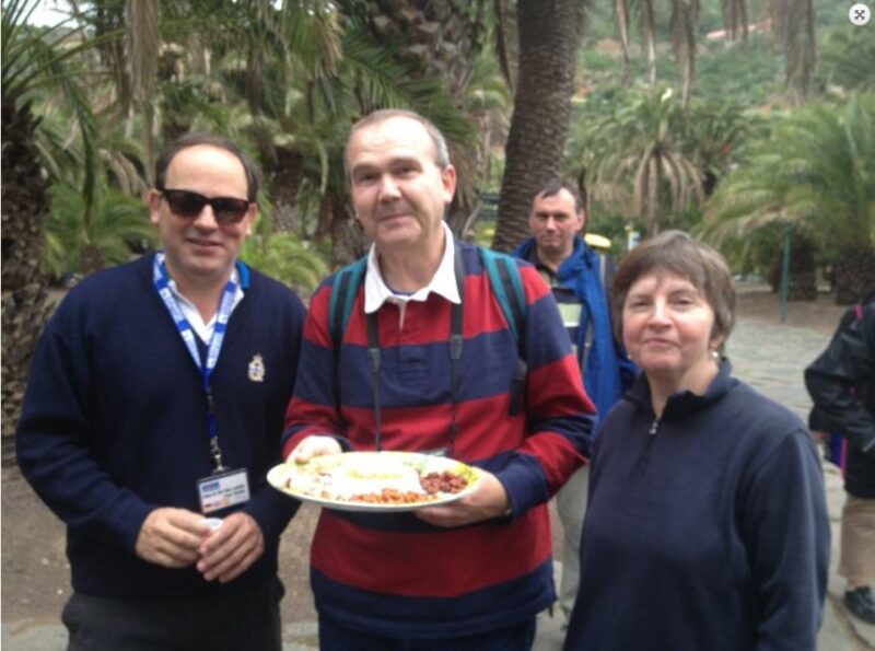 Las Palmas: Private Old City Guided Walking Tour with Tapas - Pacing, Accessibility, and Practical Details