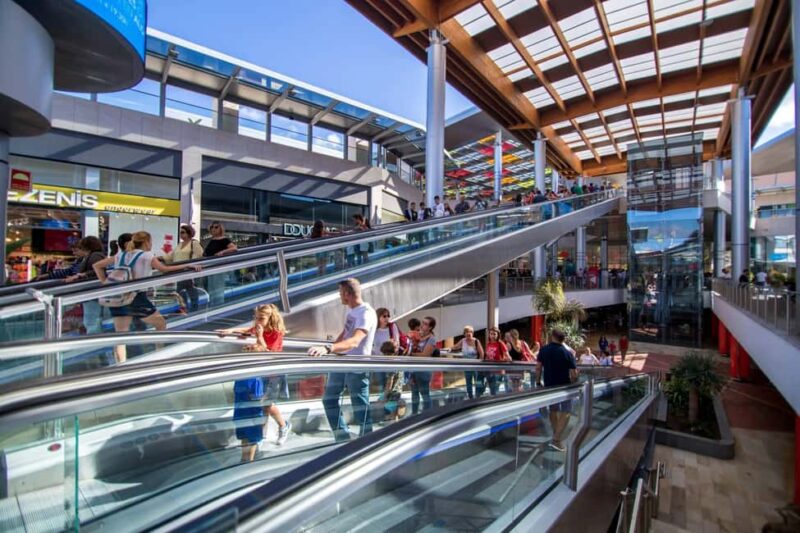 Las Palmas Sight and Shopping Full Day Tour - Practical Details: Transport, Guides, and Flexibility