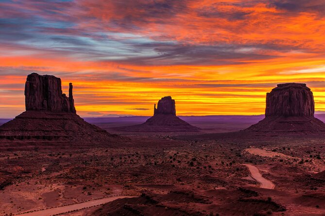 Las Vegas: 3 Days Antelope Canyon ,Bryce, Arches, Monument Valley - Logistics and Group Size