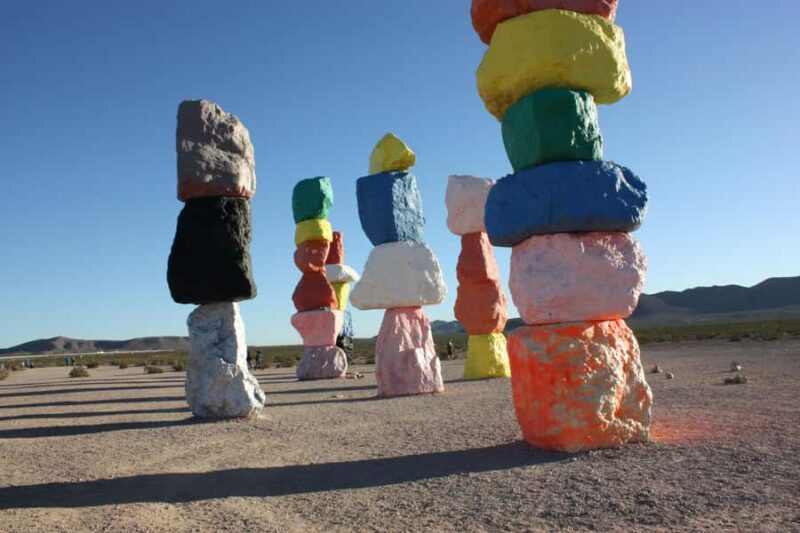 Las Vegas: 7 Magic Mountains & Death Valley Stargazing Tour - From the Vibrant Colors of Seven Magic Mountains to the Deserts Silence