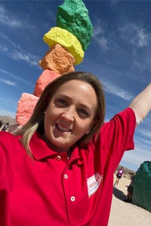 Las Vegas: 7 Magic Mountains Tour with Lunch - Discover the Vibrant Art of the 7 Magic Mountains