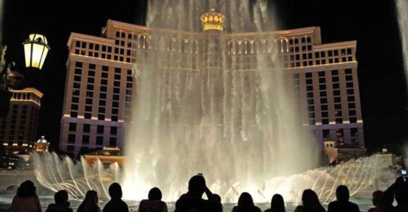 Las Vegas: 7 Wonders Night Tour with Hotel Pickup - Explore Las Vegas Highlights on a Night Tour in Spanish for $119