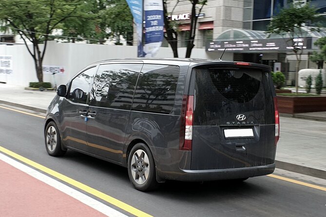 Las Vegas Airport LAS to Las Vegas Arrival Private Transfer - Convenient Pickup at McCarran Airport with Flight Tracking