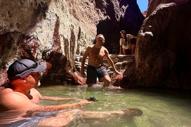Las Vegas: Arizona Hot Springs Hike with Certified Hiking Guide - Lunch, Water, and Transportation Details