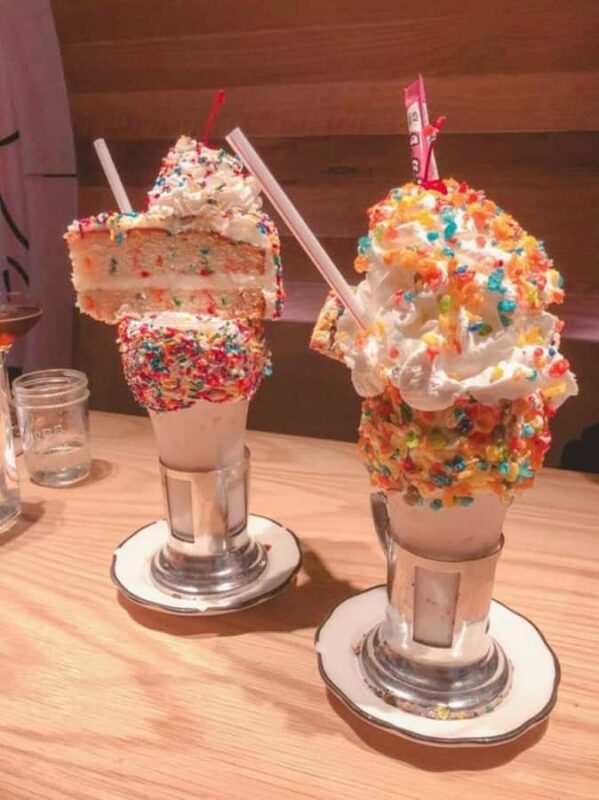 Las Vegas : Best Street Food Tour With A Local Guide - Discovering the Artistic Flavor of Las Vegas Arts District