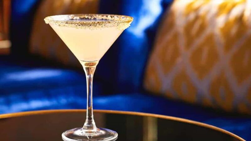 Las Vegas: Club Crawl with Party Bus, Drinks, and Fast Entry - How the Tour Combines the Best of Las Vegas Nightlife