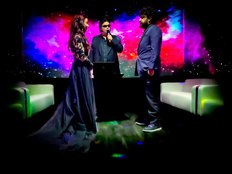 Las Vegas: Cosmic Space Wedding + Spectacular Photography - Attire and Customization Options for Your Cosmic Wedding