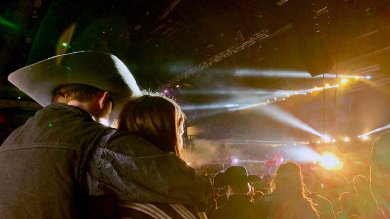 Las Vegas: Country Bar Crawl by Party Bus w/ Mixed Drinks - Value and Inclusions