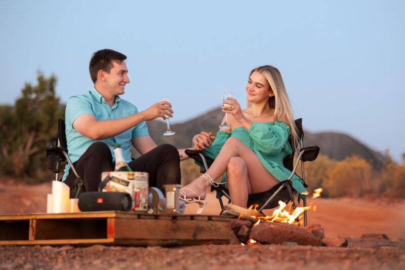 Las Vegas: Couples Date Night Picnic & Off Road Jeep Tour - Secluded Overlook with Stunning Mountain Views