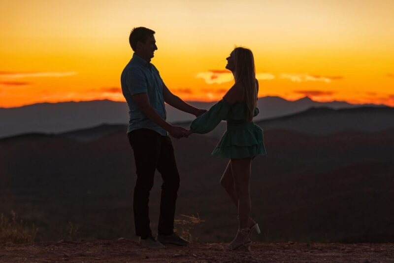 Las Vegas: Couples Date Night Picnic & Off Road Jeep Tour - Exclusive Sunset and Mountain View Experience in Nevada