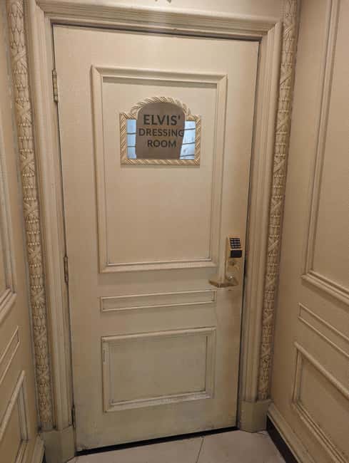 Las Vegas: Elvis Presley History Walking Tour of Landmarks - A Unique Elvis-Themed Walking Tour in Las Vegas