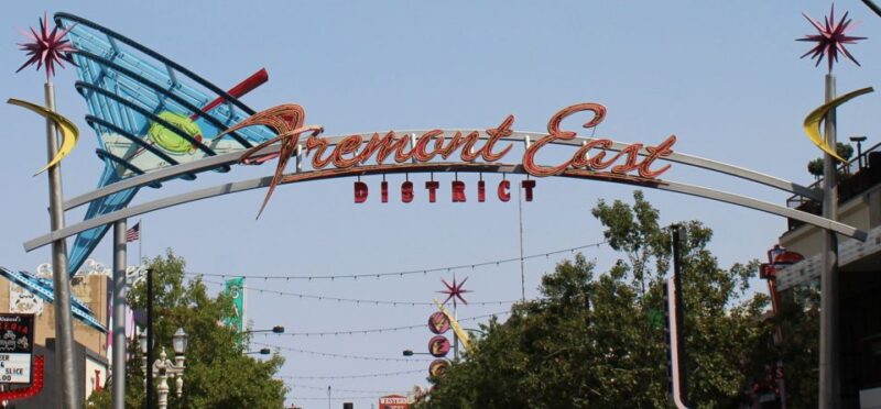 Las Vegas: Fremont Street Experience & Downtown Walking Tour - The Vibrant Fremont Street Experience and Viva Vision Show