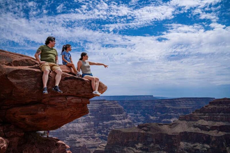 Las Vegas: Grand Canyon West, Hoover Dam & 7 Magic Mountains - Shortened but Fully Fulfilling Itinerary